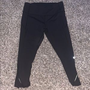 Lulu lemon half leggings!!! supper cute